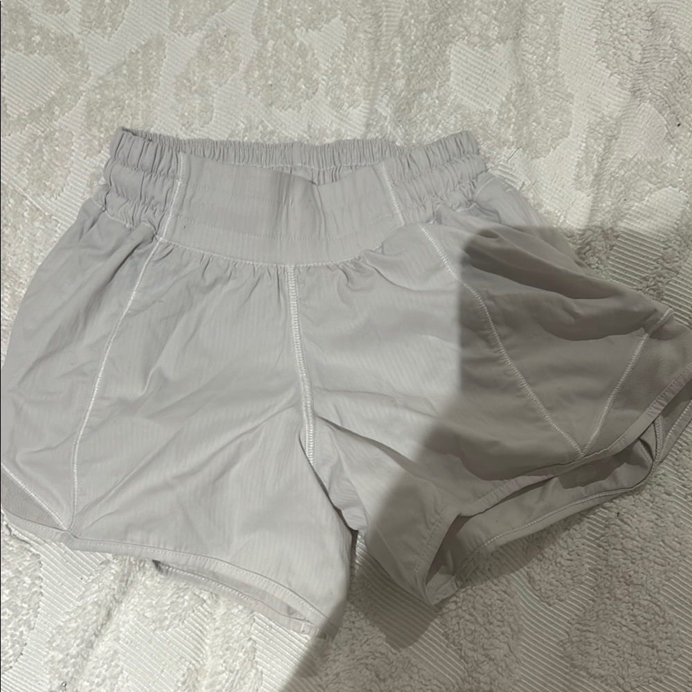 WHITE LULULEMON SHORTS